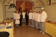 lo staff nelle antiche cucine